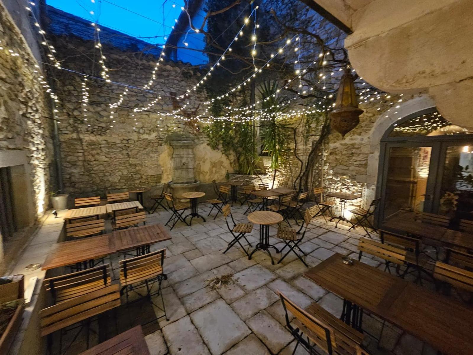 Le Patio 호텔 그리냥 외부 사진