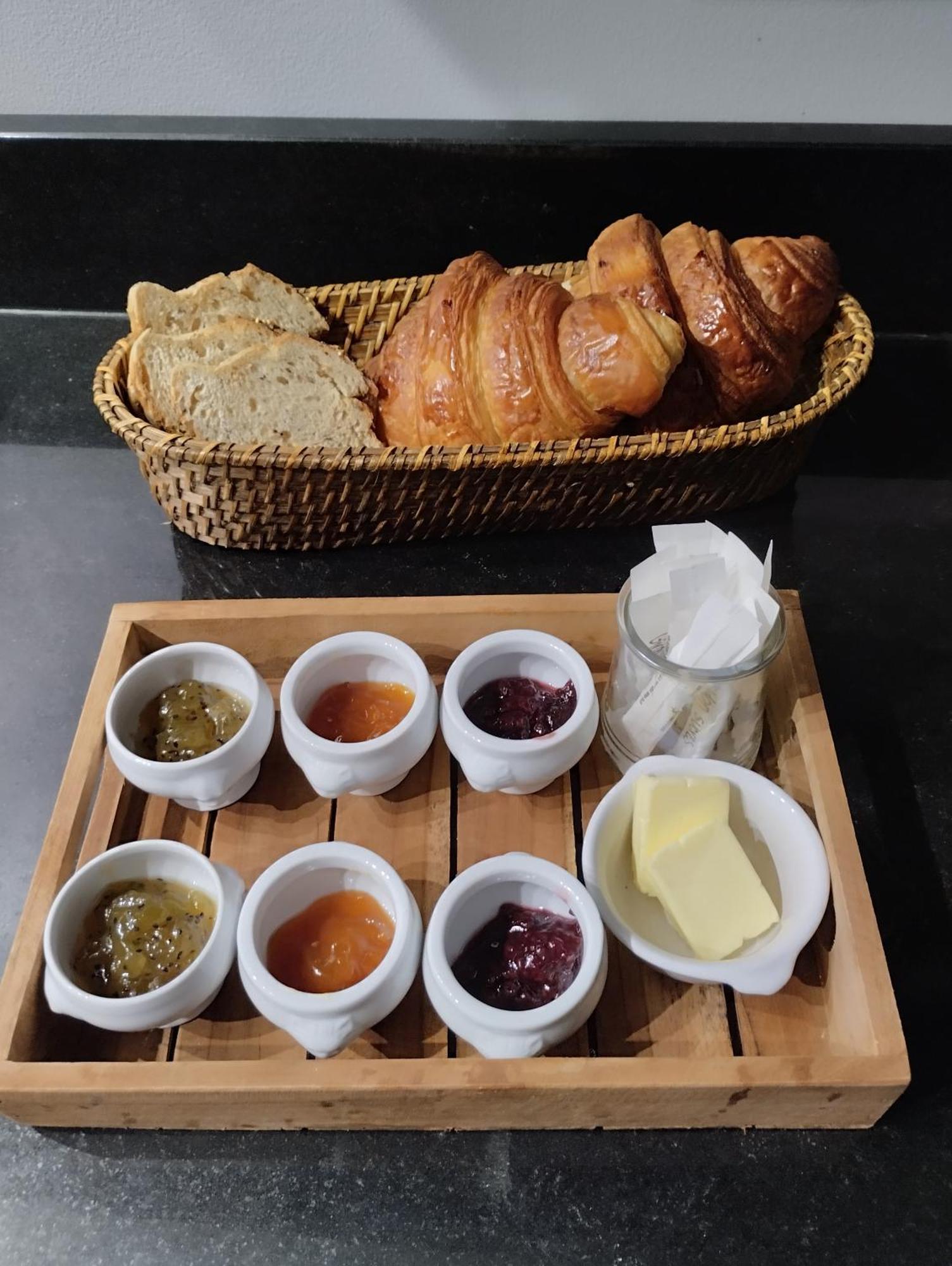 Le Patio 호텔 그리냥 외부 사진